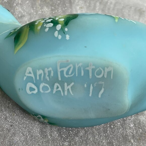 Fenton Yellow Uranium Custard Glass Bowl & 2 Doves ~Hand Painted & Signed - Picture 9 of 13